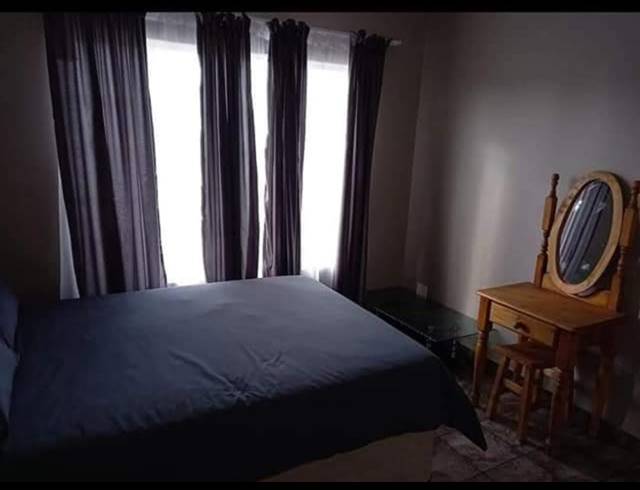 2 BEDROOM FLAT FOR SALE IN VAALPARK